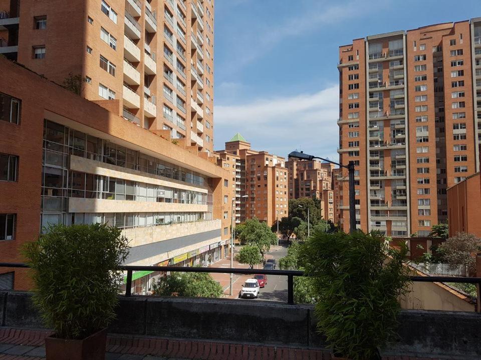 דירות Amoblado Bogota, Wifi, Agua Caliente מראה חיצוני תמונה