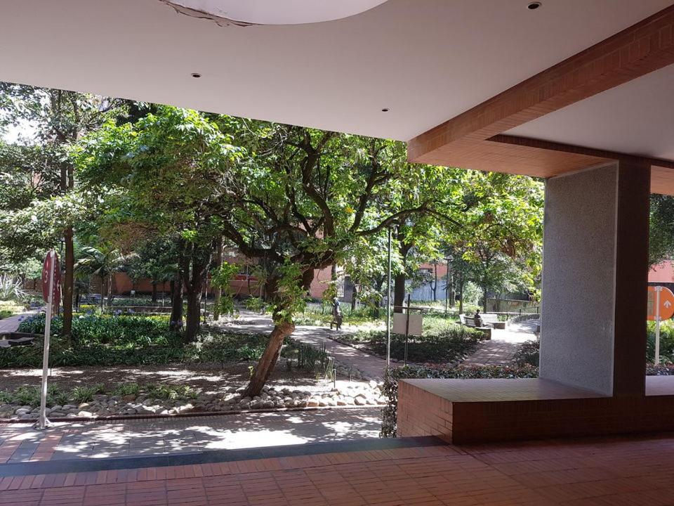 דירות Amoblado Bogota, Wifi, Agua Caliente מראה חיצוני תמונה