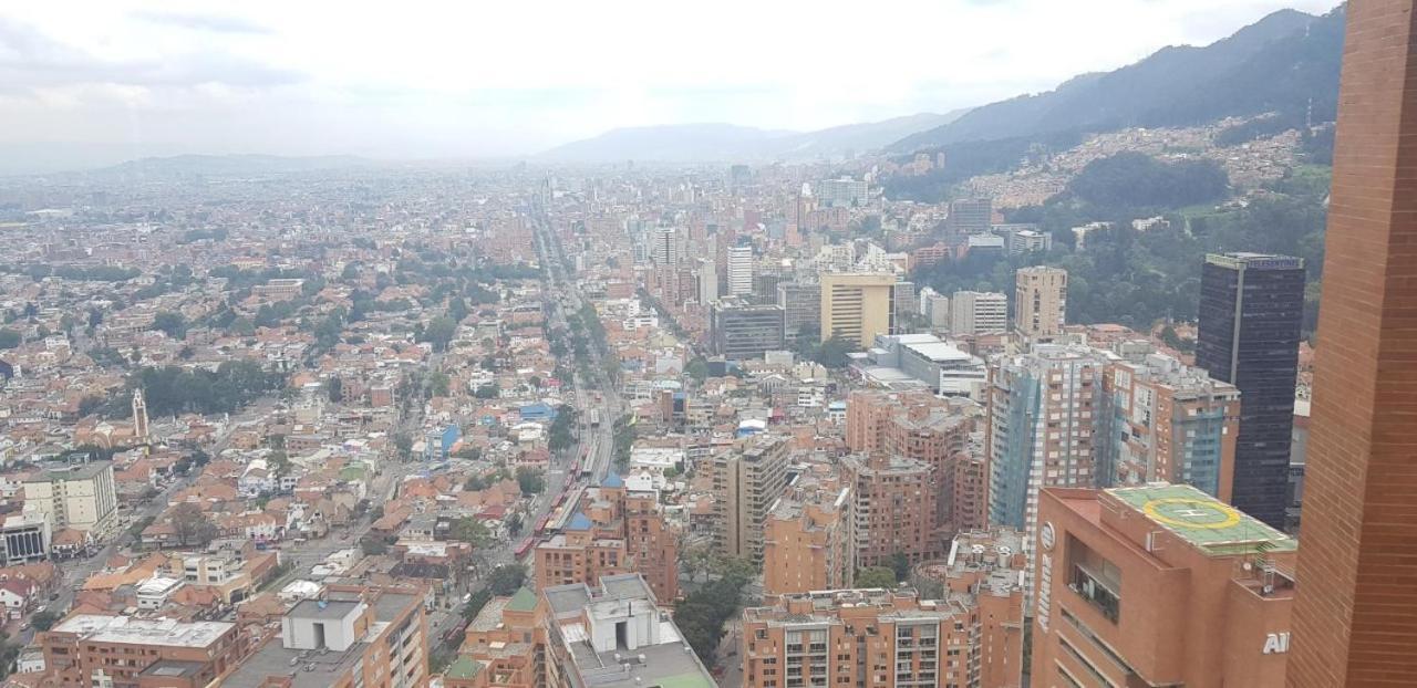 דירות Amoblado Bogota, Wifi, Agua Caliente מראה חיצוני תמונה